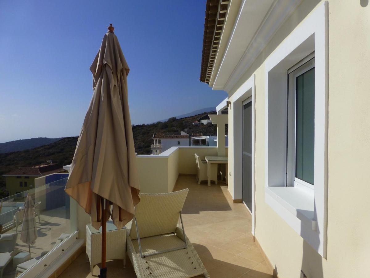 Villa Juliana 아데제 외부 사진